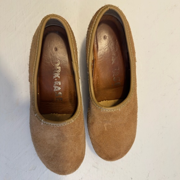 Kirk-ease suede wedge clogs - Picture 4 of 14
